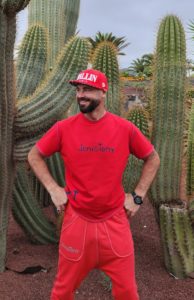 Comfort is also important to our design Colorblock tee for men